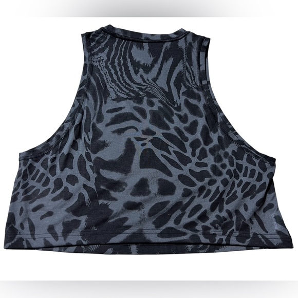Adidas Women’s Training Tank Top Black black Camo cheetah Print Size Medium - Picture 3 of 11